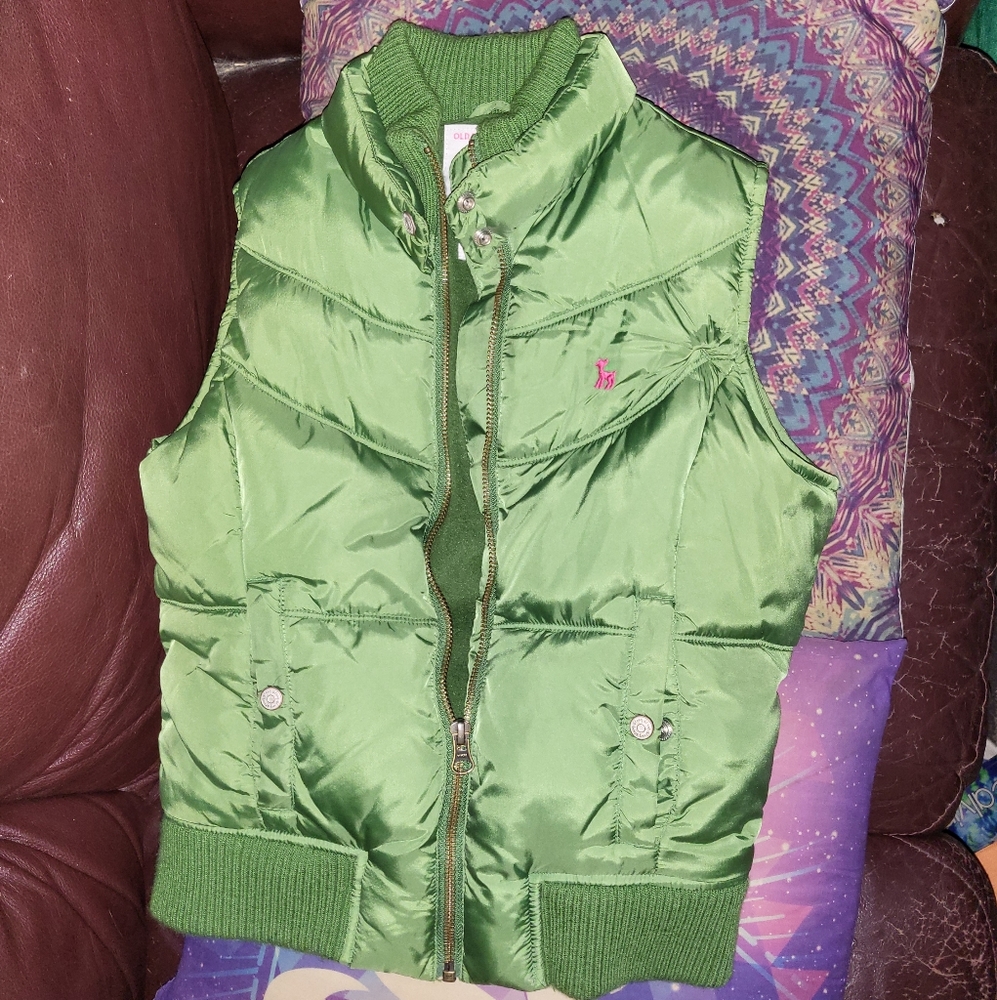 Old Navy Girls (kids) Puffer Vest Size L - LIKE BRAND NEW